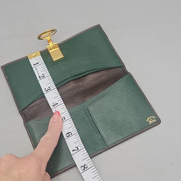 GUCCI - Old Gucci Bifold Long Wallet in Brown & Tan - Vintage Monogram Logo - Picture 15 of 16